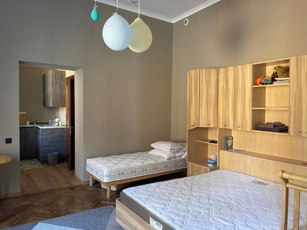 Philharmonie Platz Apartments Tjernivtsi Eksteriør billede